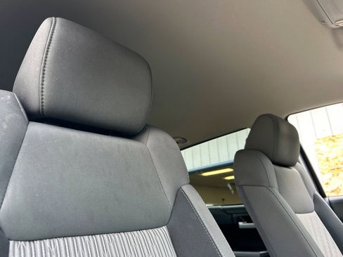 Used 2015 Toyota Tundra SR5 w/ SR5 Upgrade Package image 25