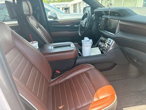 Certified 2024 GMC Yukon XL Denali Ultimate AWD/4WD image 22