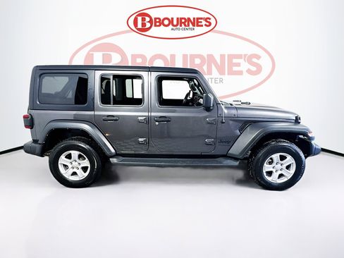 Used 2022 Jeep Wrangler Unlimited Sport image 10