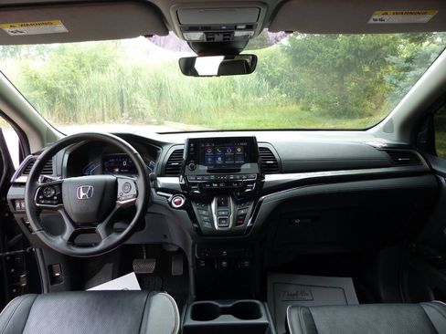 Used 2024 Honda Odyssey Elite image 44