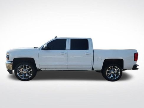 Used 2018 Chevrolet Silverado 1500 LT w/ Texas Edition RWD image 5
