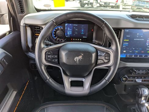 Used 2023 Ford Bronco Badlands AWD/4WD image 13