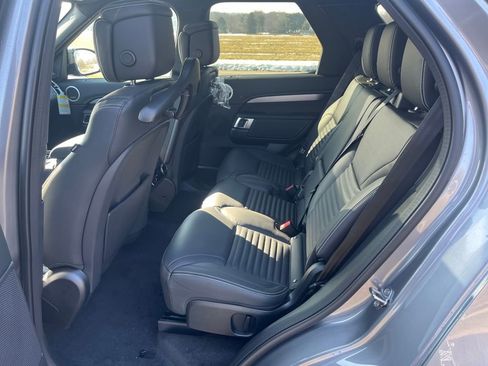 New 2026 Land Rover Discovery Limited Edition AWD/4WD image 20