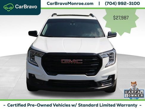 Certified 2024 GMC Terrain SLT w/ Infotainment Package II FWD image 10