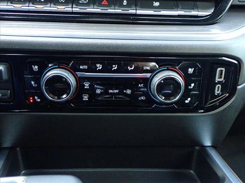 Used 2023 Chevrolet Silverado 1500 High Country w/ High Country Premium Package image 20