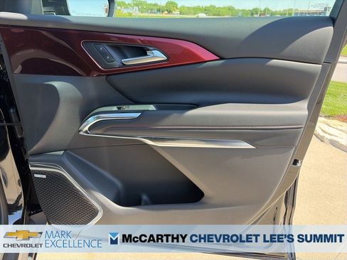 New 2026 Chevrolet Traverse Z71 w/ Enhanced Driving Package AWD/4WD image 29