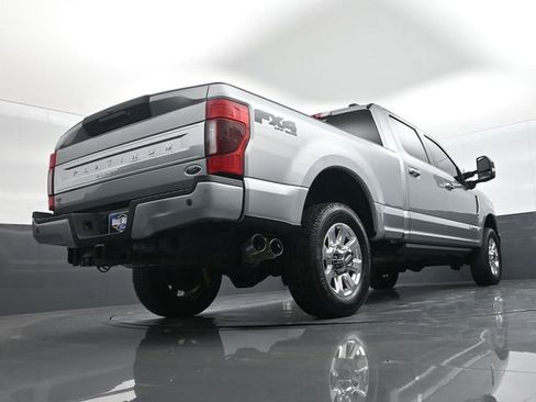 Certified 2022 Ford F350 Platinum w/ FX4 Off-Road Package image 23