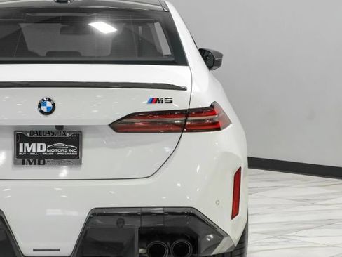 Used 2025 BMW M5 w/ Carbon Package AWD/4WD image 62