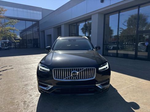 Used 2021 Volvo XC90 T6 Inscription w/ Protection Package Premier image 8