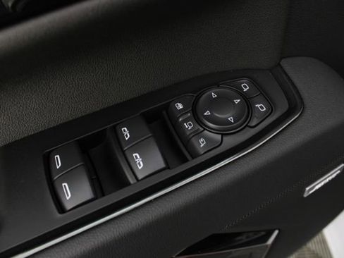 New 2026 GMC Sierra 3500 AT4 w/ Technology Package AWD/4WD image 19