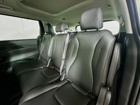 New 2026 Kia Carnival SX w/ SX Dark Edition Package image 25