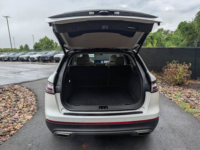 Used 2022 Lincoln Nautilus Reserve w/ Equipment Group 201A AWD/4WD image 23