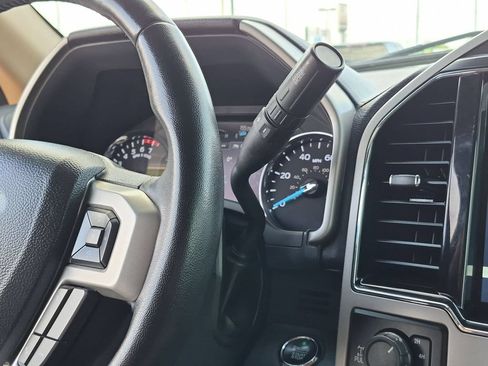 Used 2022 Ford F250 Lariat w/ Lariat Ultimate Package AWD/4WD image 14