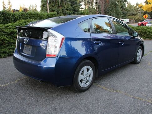 Used 2011 Toyota Prius Two image 3