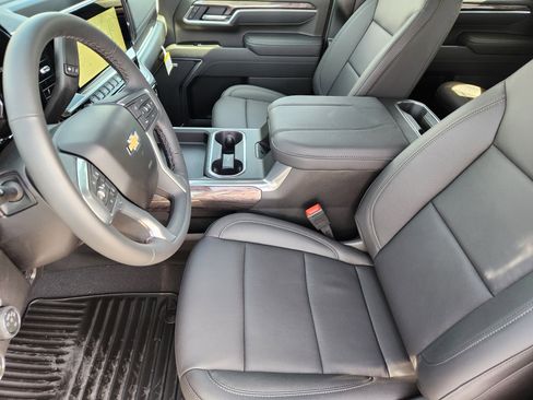 New 2026 Chevrolet Silverado 3500 LTZ w/ LTZ Texas Edition AWD/4WD image 9