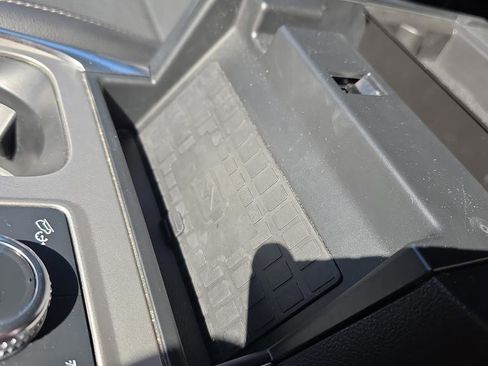 Used 2021 Ford Explorer Limited w/ Hybrid Equipment Group 310A image 25