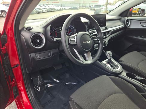 Used 2024 Kia Forte LXS image 23