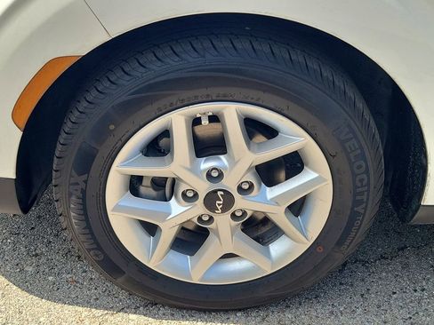 Used 2024 Kia Soul LX w/ Option Group 015 image 11