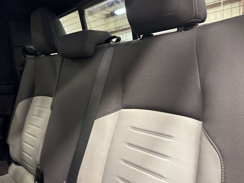 Used 2024 Toyota Tacoma TRD Sport w/ TRD Sport Upgrade Package image 9