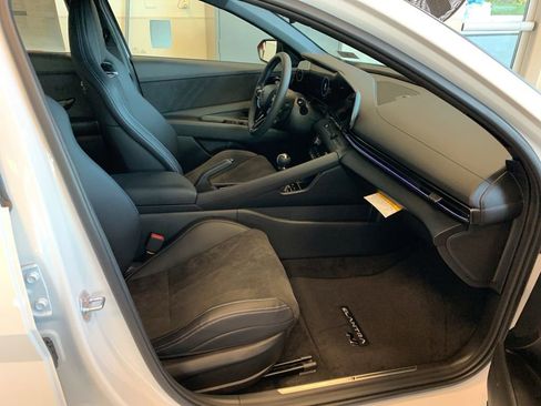 New 2025 Hyundai Elantra N image 11