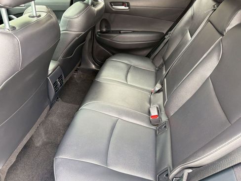 Used 2023 Toyota Corolla Cross XLE w/ Convenience Package AWD/4WD image 23