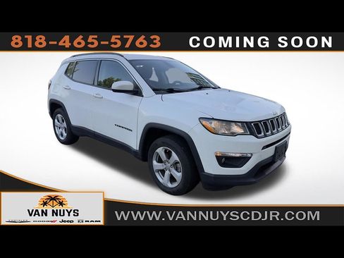 Used 2020 Jeep Compass Latitude FWD image 1