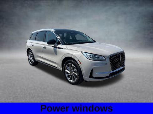 Used 2024 Lincoln Corsair Grand Touring AWD/4WD image 4