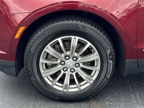 Used 2018 Cadillac XT5 Luxury image 23