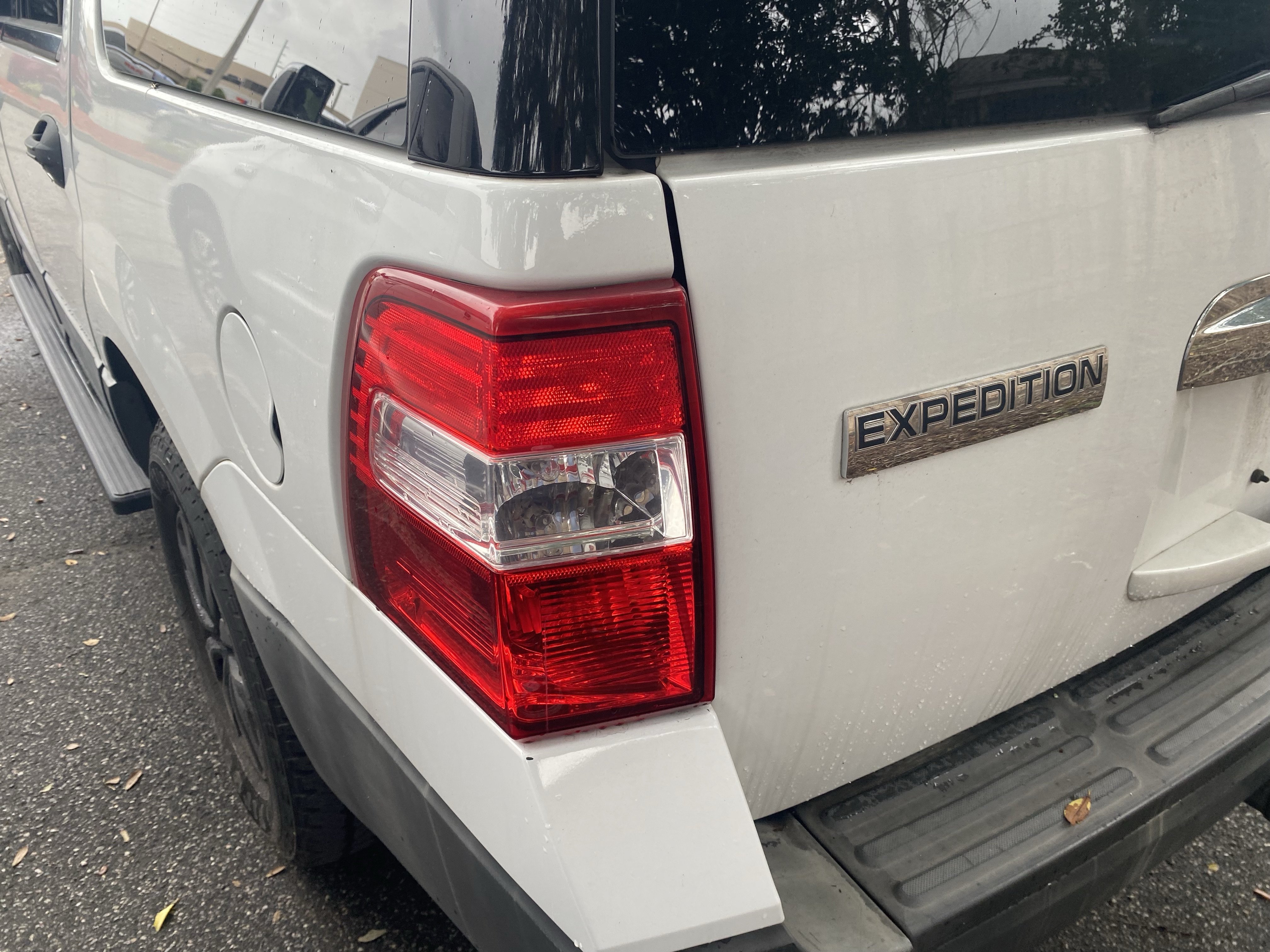 Used 2014 Ford Expedition XL AWD/4WD image 11
