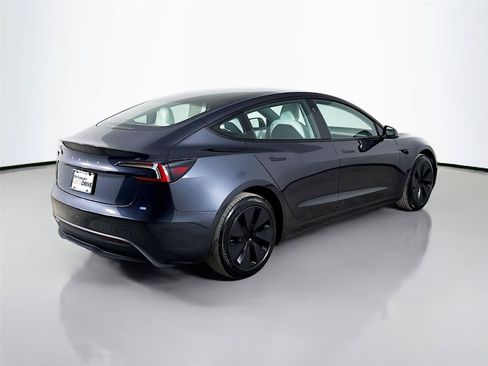 Used 2024 Tesla Model 3 Long Range RWD image 9