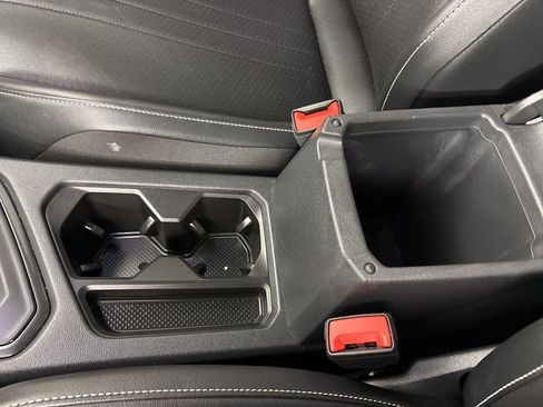 Used 2024 Volkswagen Tiguan SE FWD image 40