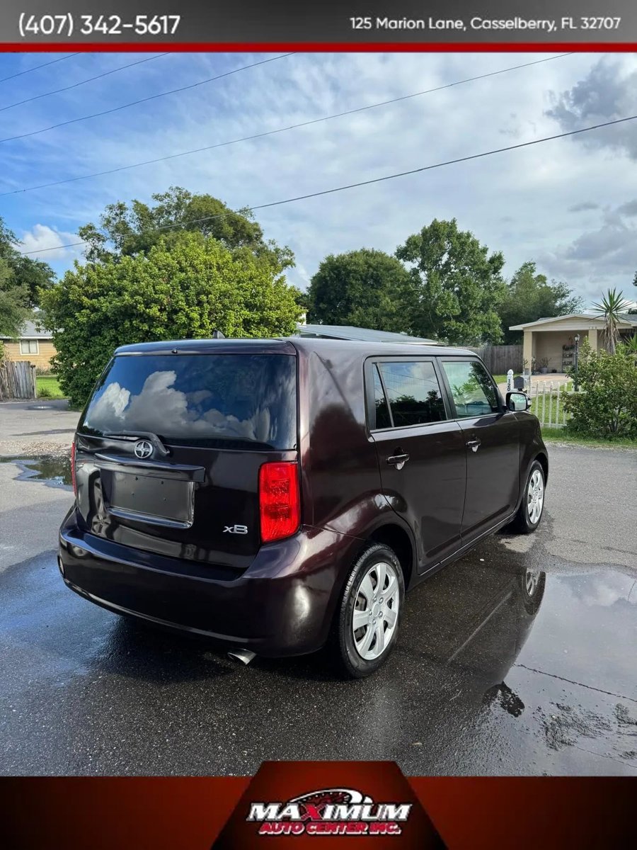 Used 2009 Scion xB FWD image 3