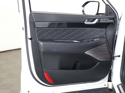 Used 2021 Hyundai Palisade Calligraphy image 31