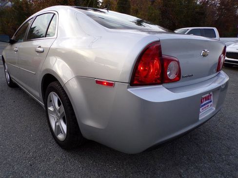Used 2011 Chevrolet Malibu LS image 5