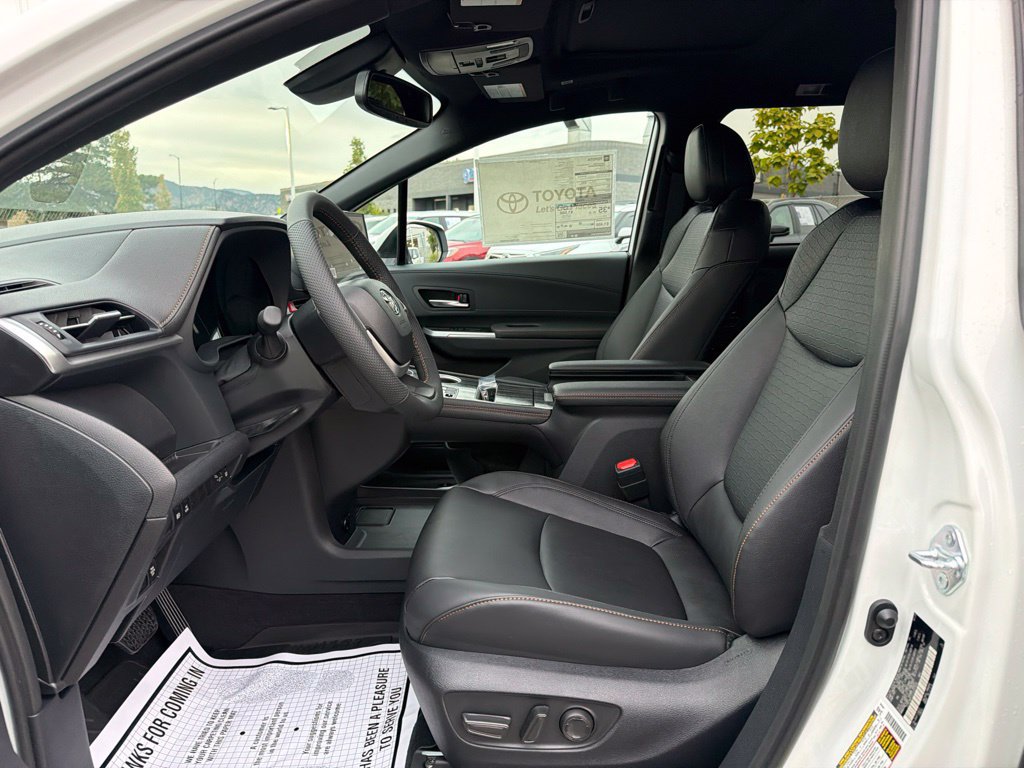 New 2026 Toyota Sienna XLE Woodland Edition AWD/4WD image 24