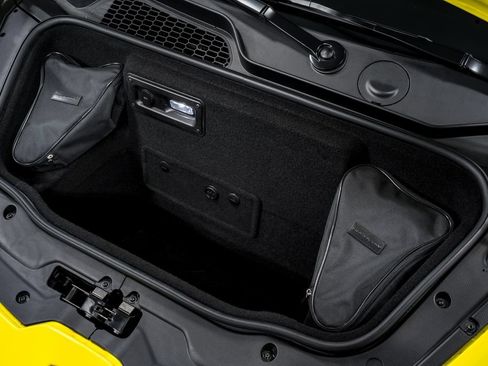 Used 2022 Lamborghini Huracan EVO AWD/4WD image 44