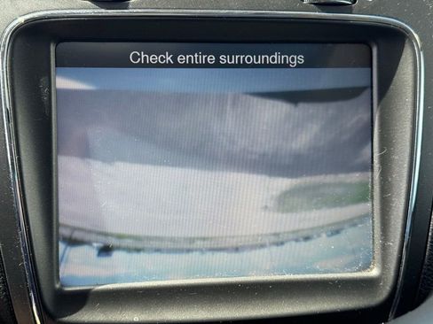 Used 2020 Dodge Journey Crossroad FWD image 4