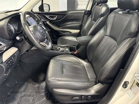 Used 2024 Subaru Forester Limited w/ Pop Package 2 image 17