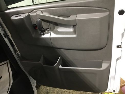 Used 2022 Chevrolet Express 2500 Extended w/ Driver Convenience Package image 34