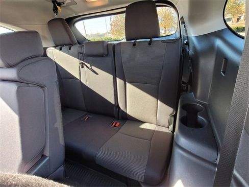 Used 2023 Toyota Highlander LE image 13