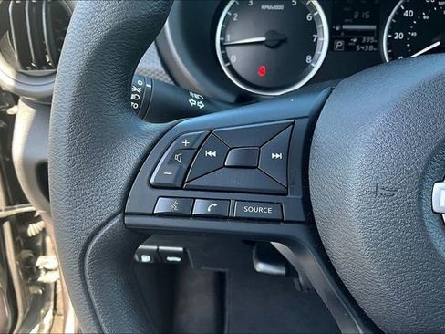 Used 2025 Nissan Kicks Play S FWD image 10