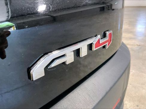 Used 2022 GMC Acadia AT4 w/ Technology Package AWD/4WD image 25