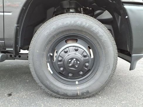 New 2026 RAM 3500 Tradesman AWD/4WD image 9