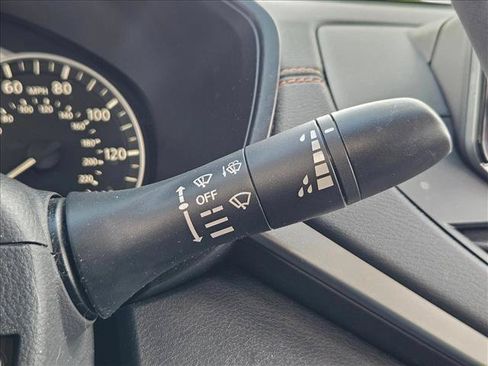 Used 2019 Nissan Altima 2.5 SR FWD image 18