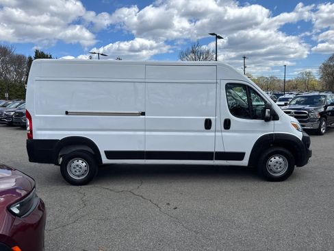 Used 2023 RAM ProMaster 2500 FWD image 7