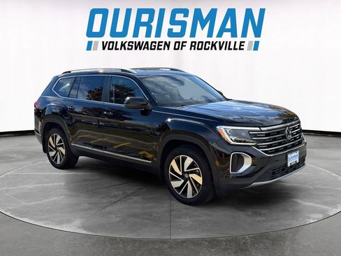 Used 2025 Volkswagen Atlas SEL image 1