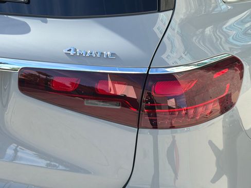 New 2026 Mercedes-Benz GLS 450 4MATIC image 28