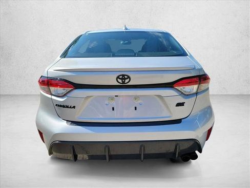 Used 2026 Toyota Corolla SE FWD image 6