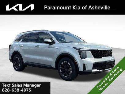 New 2026 Kia Sorento S w/ S Panoramic Sunroof Package
