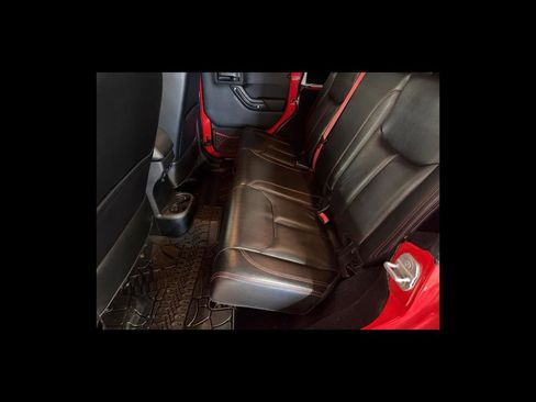 Used 2017 Jeep Wrangler Unlimited Rubicon AWD/4WD image 17
